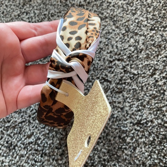 Leopard Print Knot Silk Headband - Picture 4 of 5